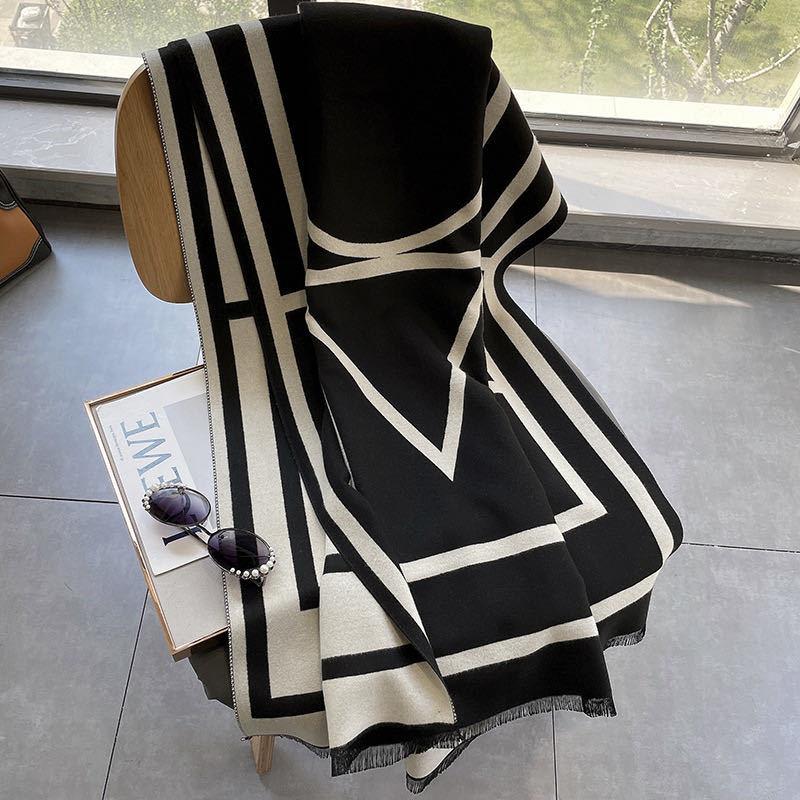 Scarves 2021European American Imitation Cashmere Women's Scarf Thickened Warm Double-sided With Shawl Outside
Scarves 2021European American Imitation Cashmere Women's Scarf Thickened Warm Double-sided With Shawl Outside