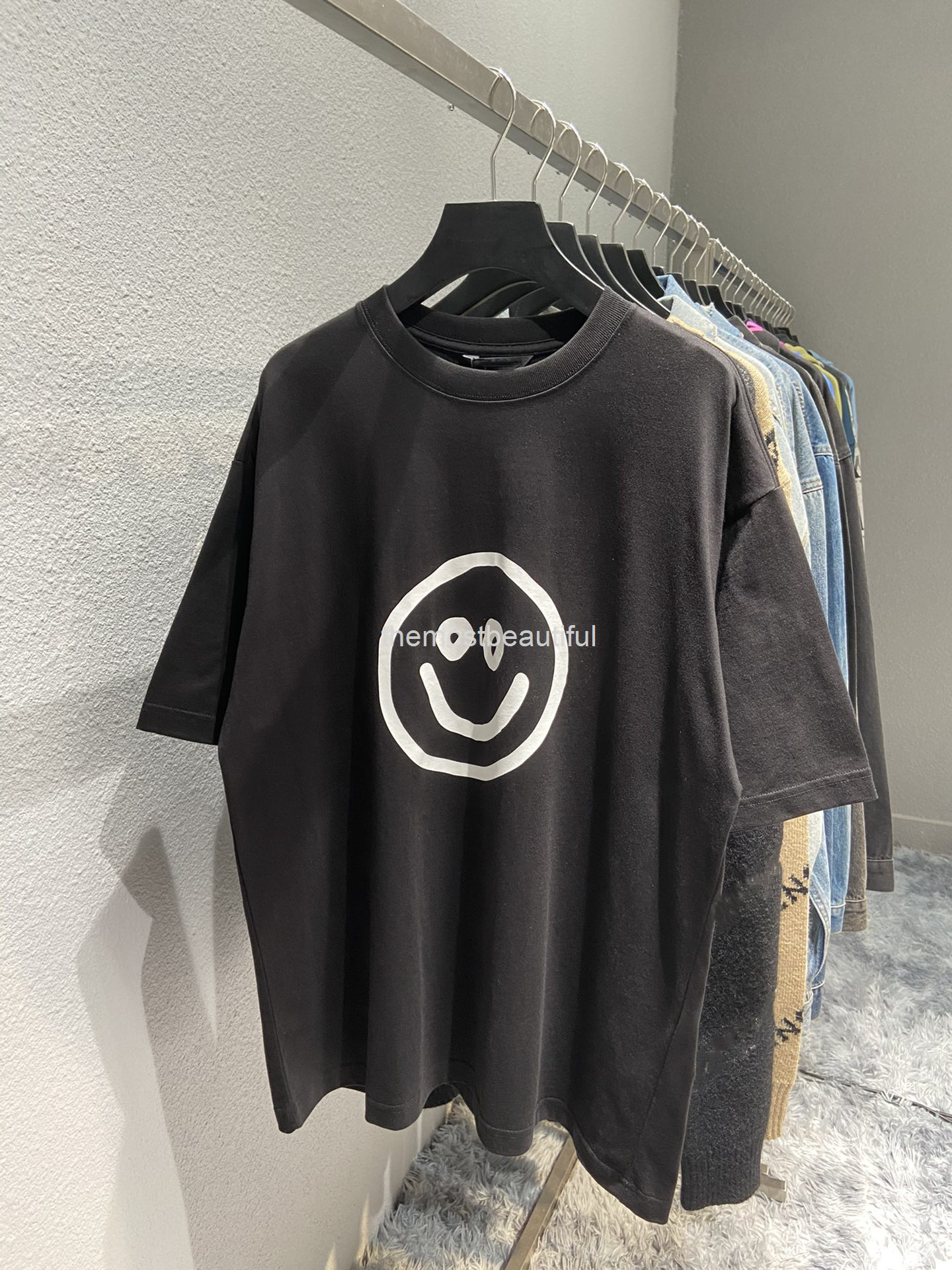 Women's T-Shirt Spring and summer high version b family luminous elf capsule series fluorescent smiling face round neck fashion br men's women's same, 2# packing bag
Women's T-Shirt Spring and summer high version b family luminous elf capsule series fluorescent smiling face round neck fashion br men's women's same, 2# packing bag