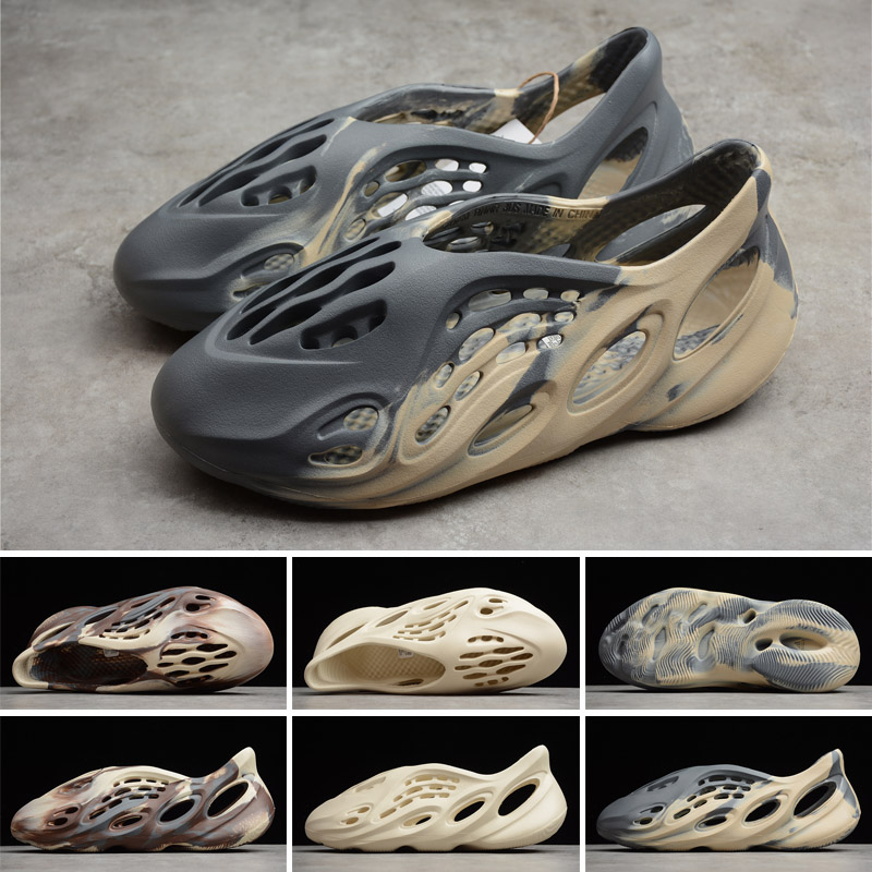 Kanye slide shoes Foam Runner Mens Sandals MX Cream Clay Bone Ararat White Black Moon Grey Mineral Blue Desert Sand Enflame Orange Womens Slippers #L2, Color 2
Kanye slide shoes Foam Runner Mens Sandals MX Cream Clay Bone Ararat White Black Moon Grey Mineral Blue Desert Sand Enflame Orange Womens Slippers #L2, Color 2