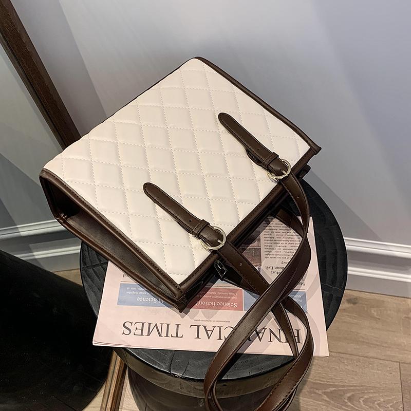 Vintage Fashion Female Tote Lozenge bag 2021 New Quality PU Leather Women Designer Handbag High capacity Shoulder Messenger Bag, Black
Vintage Fashion Female Tote Lozenge bag 2021 New Quality PU Leather Women Designer Handbag High capacity Shoulder Messenger Bag, Black