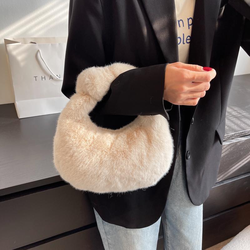 Evening Bags Fashion Luxury Faux Fur Half Moon Women's Handbags Designer Lady Hand Fluffy Soft Plush Warm Winter Clutch Shoulder