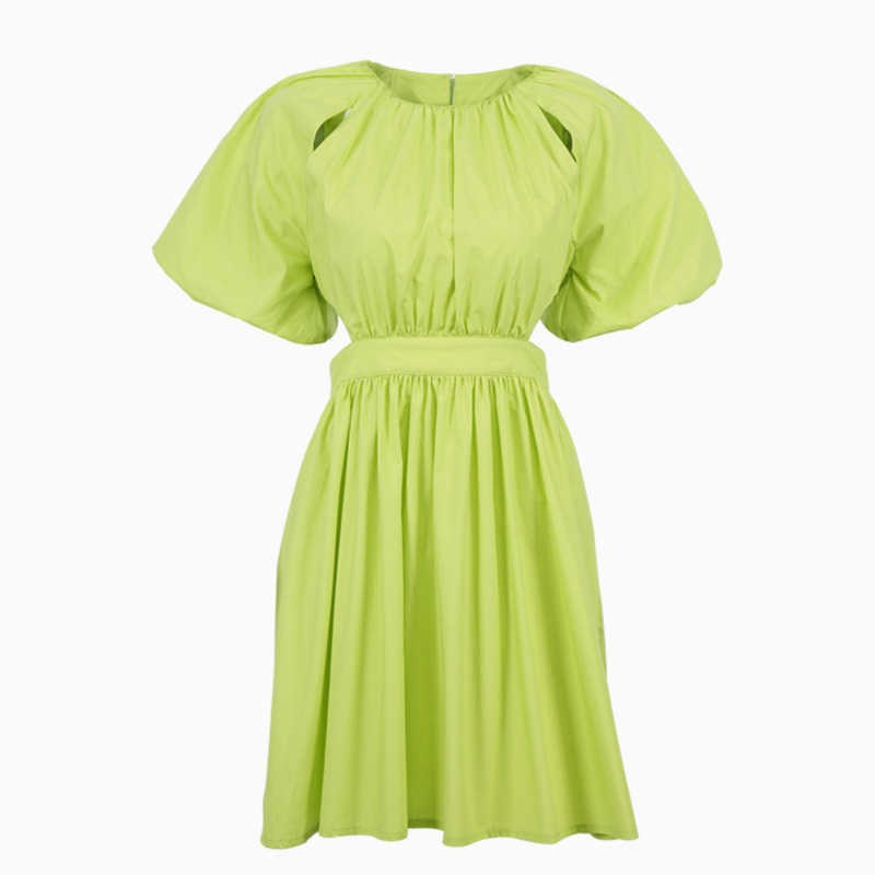 DEAT Women Dress Round Neck Short Puff Sleeve Arrivals Lady Sexy Hollow Out Fashion Temperament Spring Summer 11D1029 210709