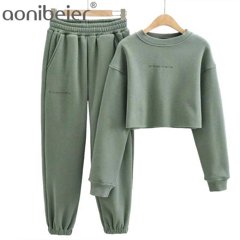 Fleece Women 2 Piece Set Loose Short Hoodie Thick Sweatpants Autumn Winter Sports Suits Fashion Clothing Chandal Mujer 210604, Hoodie top green
Fleece Women 2 Piece Set Loose Short Hoodie Thick Sweatpants Autumn Winter Sports Suits Fashion Clothing Chandal Mujer 210604, Hoodie top green