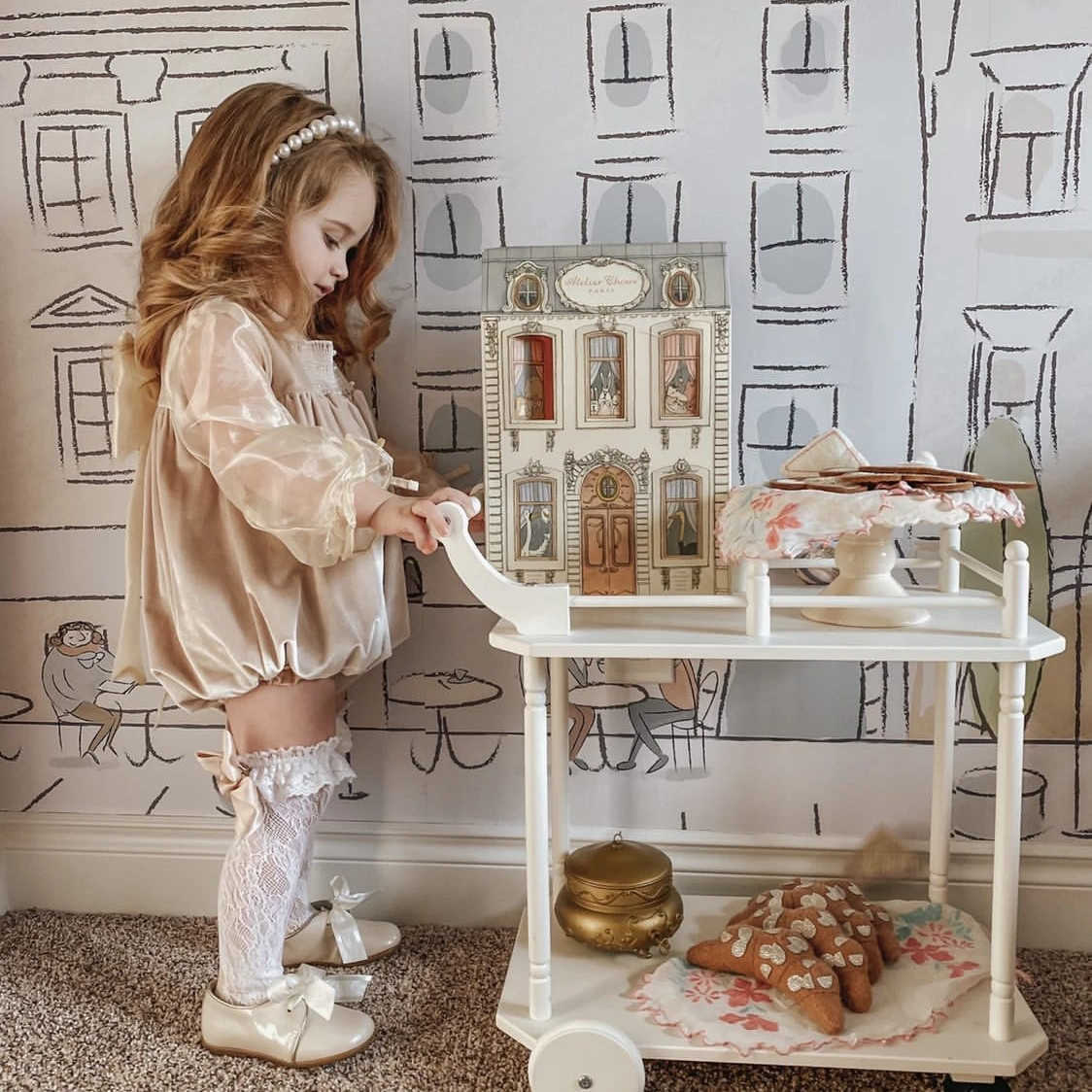 Baby Girl Smocked Romper Infant Smock Handmade Jumpsuit Toddler Girls Vintage Velvet Rompers Children Spanish Boutique Clothes 210615