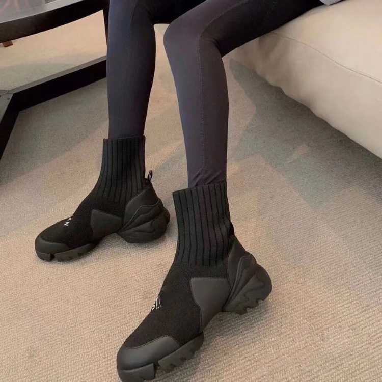 D family letter Zunke elastic boots autumn and winter 2021 new knitted short boots for women fashion1, Black
D family letter Zunke elastic boots autumn and winter 2021 new knitted short boots for women fashion1, Black