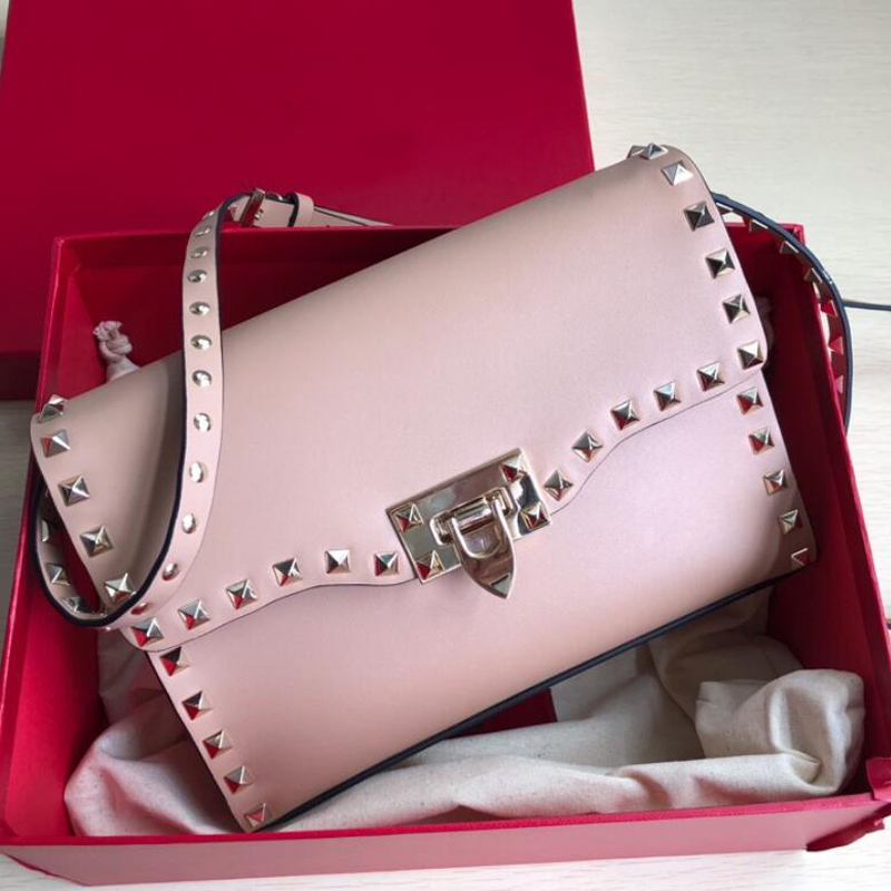 Top Quality Messenger Bag Women Handbags Crossbody Bags Cowhide Leather Rivet Shoulder Bag Studs Cross body Bag Adjustable Strap Wallets, Box
Top Quality Messenger Bag Women Handbags Crossbody Bags Cowhide Leather Rivet Shoulder Bag Studs Cross body Bag Adjustable Strap Wallets, Box