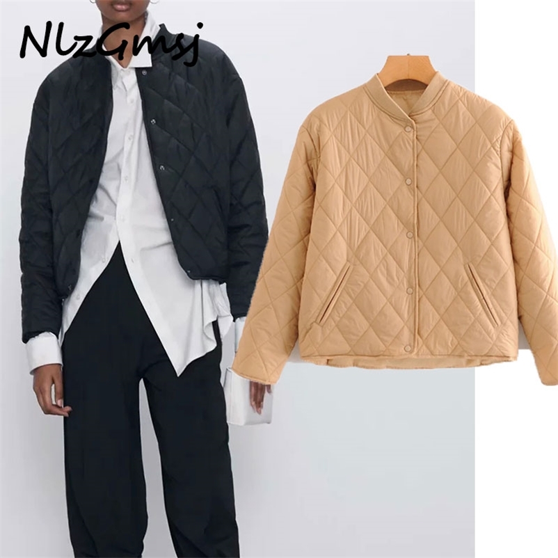 Women Fashion Argyle Loose Padded Jacket Coat Vintage Long Sleeve Side Pockets Female Outerwear Chic Tops 210628, Black
Women Fashion Argyle Loose Padded Jacket Coat Vintage Long Sleeve Side Pockets Female Outerwear Chic Tops 210628, Black