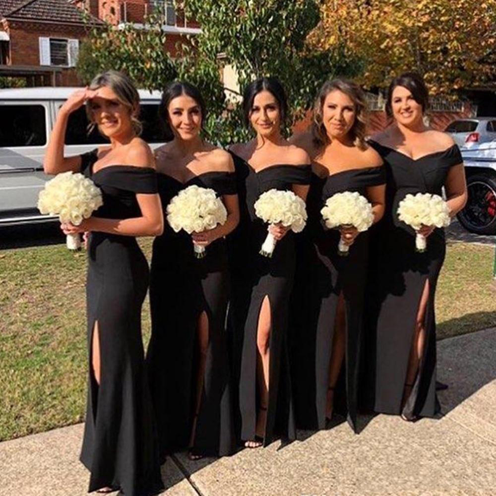 

2021 Black Mermaid Bridesmaid Dresses Off Shoulder Side Split Sweep Train Pleats Garden Country Wedding Guest Evening Gowns Maid of Honor Dress Gown