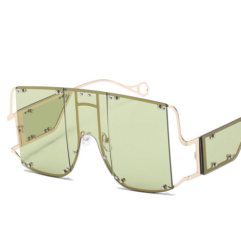 Sunglasses Trend Big Frame One-Piece Female Retro Multi-Rivet Punk Red Glasses Pography Props For Men
Sunglasses Trend Big Frame One-Piece Female Retro Multi-Rivet Punk Red Glasses Pography Props For Men