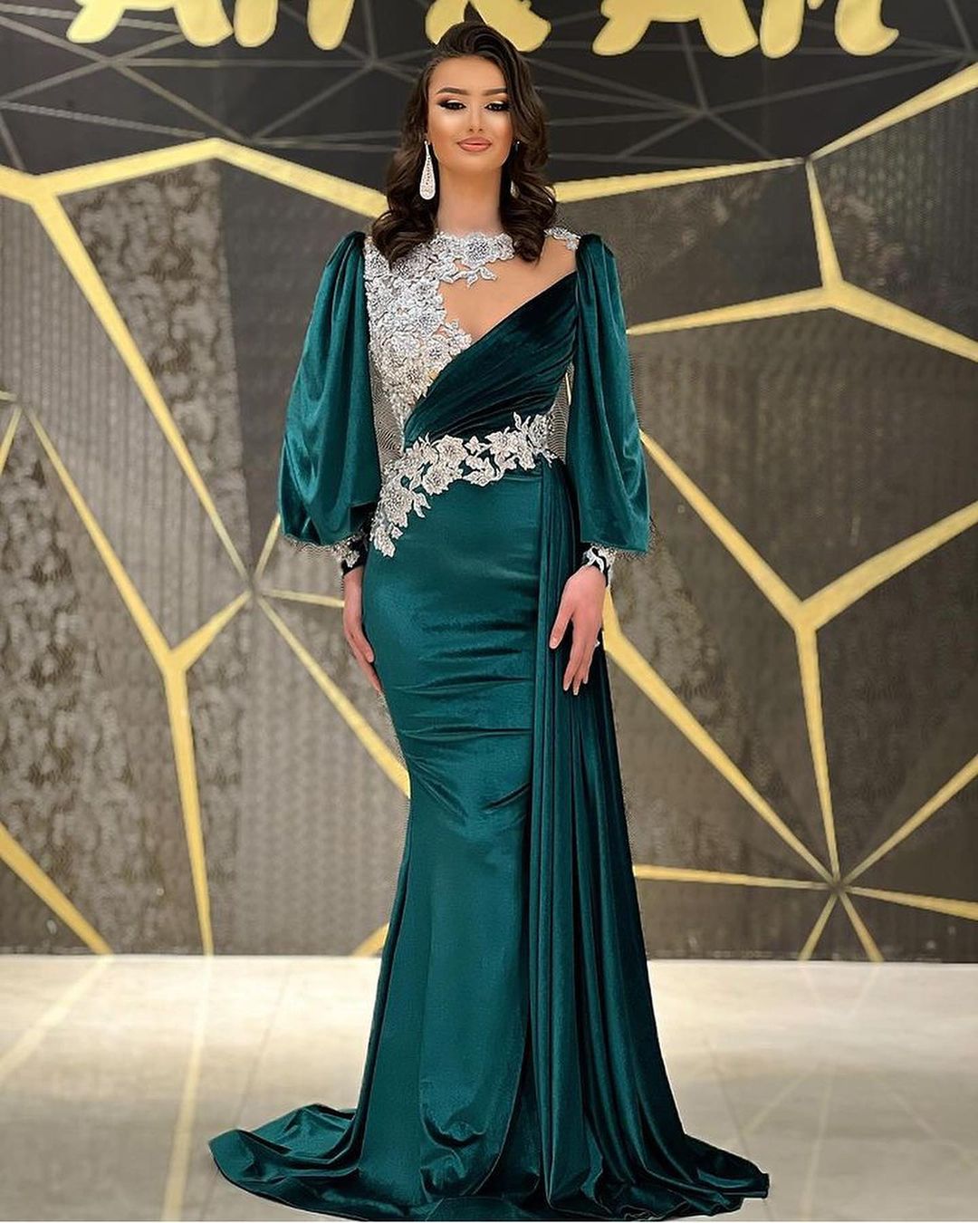 Sage Prom Dress Jewel Long-sleeves Custom made Velvet Appliques Race Floor-length Formal Party Evening Dresses