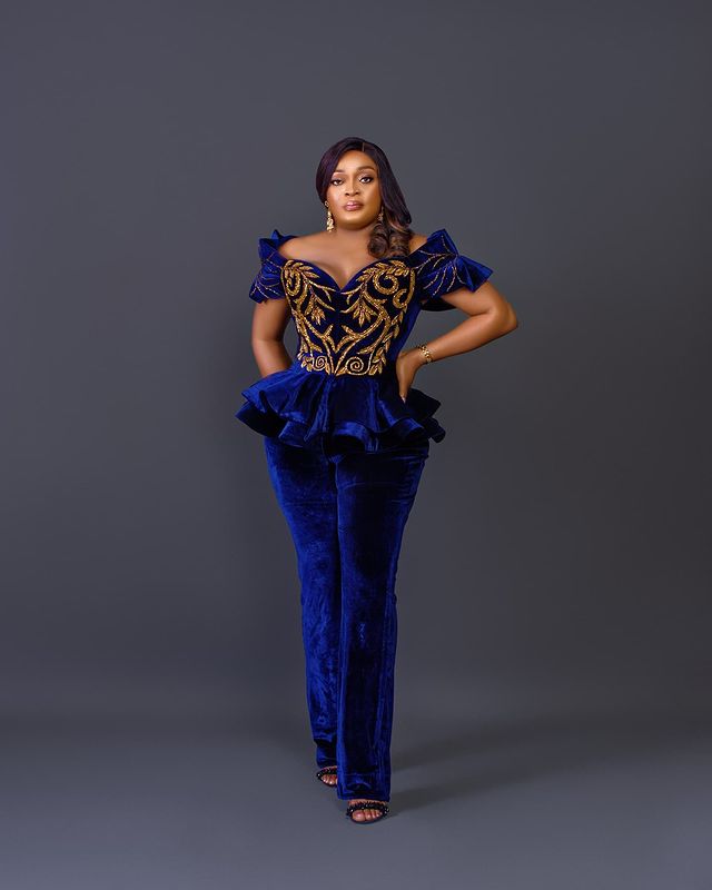 2021 Plus Size Arabic Aso Ebi Royal Blue Sexy Jumpsuits Prom Dresses Lace Velvet Beaded Lace Evening Formal Party Second Reception Gowns Dress ZJ330