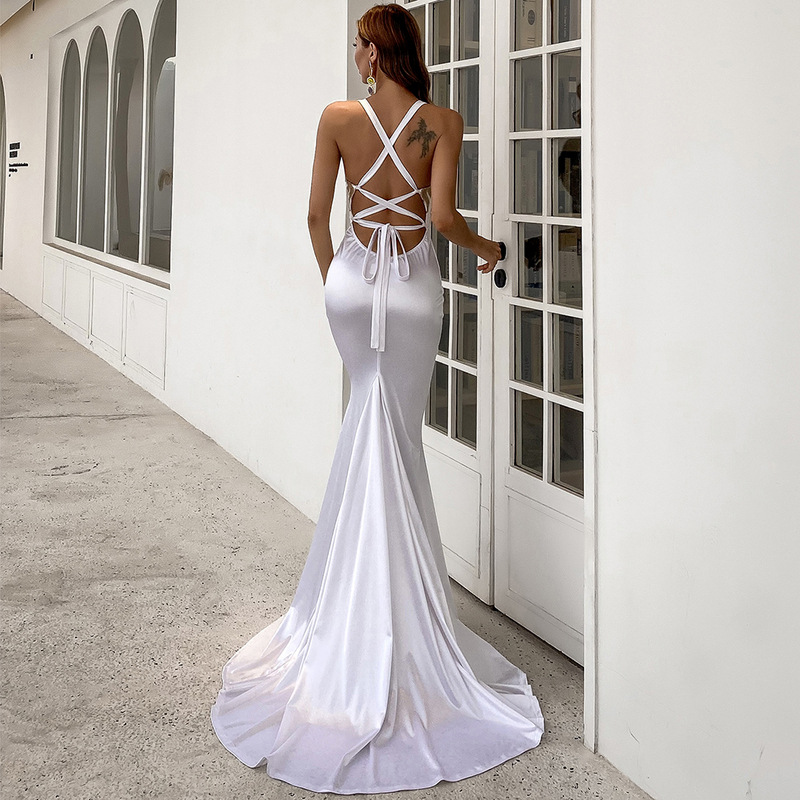 Sexy Prom Dresses Deep V-neck Spaghetti Back-less Custom made Satin Fabric Applique Formal Evening Dress Robes De Mariée