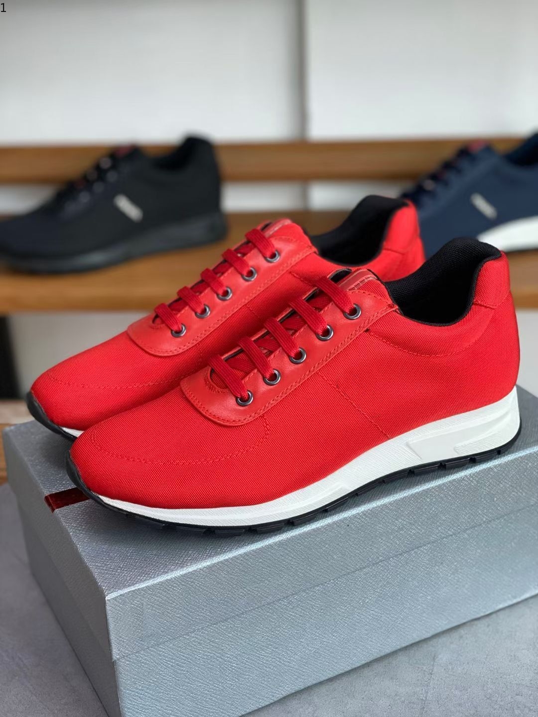 Prad 2021 Men Fashion Casual Shoes America's Cup progettista Patent Leather and Nylon lusso Sneakers mens shoe mju002
Prad 2021 Men Fashion Casual Shoes America's Cup progettista Patent Leather and Nylon lusso Sneakers mens shoe mju002