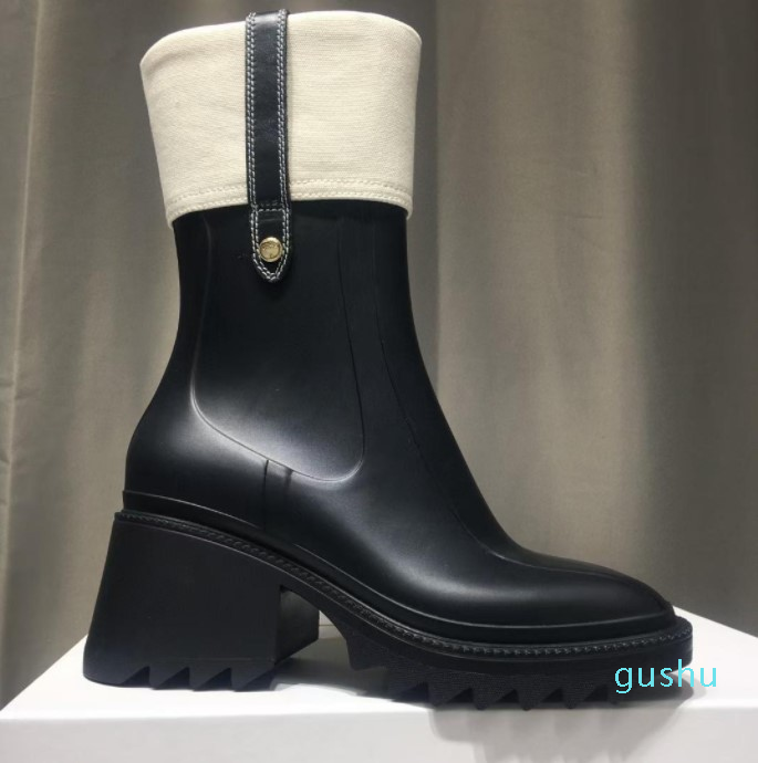 luxury Women PVC rain boots womens chunky Bootis Designer half Boot ladies dress shoes brand 100% Real Leather Medal Coarse, Black
luxury Women PVC rain boots womens chunky Bootis Designer half Boot ladies dress shoes brand 100% Real Leather Medal Coarse, Black