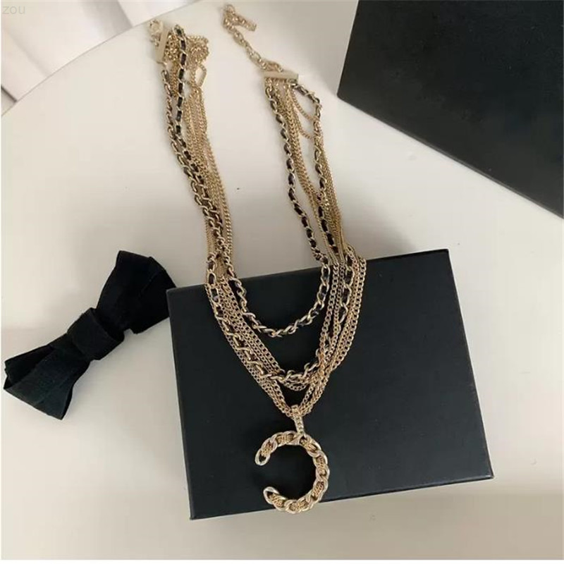 Luxury Jewelry Womens Designer Necklace Pearl Five Layer Necklaces Women Black Leather Brass Letter Copper 
Luxury Jewelry Womens Designer Necklace Pearl Five Layer Necklaces Women Black Leather Brass Letter Copper