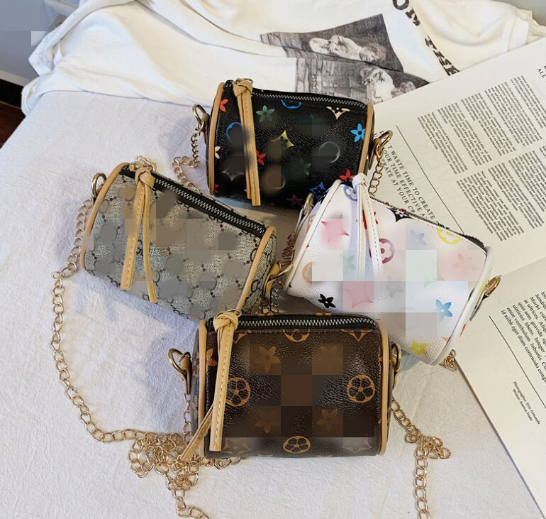 Children's Retro Shoulder handBag Fashion Decoration Girl Travel Crossbody Bag Trend Accessories Cylinder Bags kids purse, Black
Children's Retro Shoulder handBag Fashion Decoration Girl Travel Crossbody Bag Trend Accessories Cylinder Bags kids purse, Black