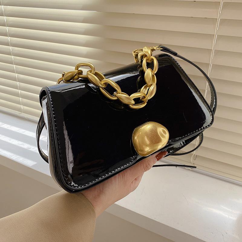 Women Luxury Patent Leather Messenger Bags Ladies Flap Bag Popular Golden Chain Crossbody Bags Girls Shoulder Female Handbag Sac, Beige
Women Luxury Patent Leather Messenger Bags Ladies Flap Bag Popular Golden Chain Crossbody Bags Girls Shoulder Female Handbag Sac, Beige