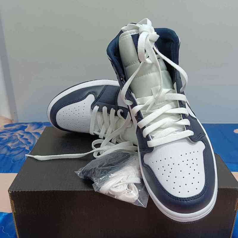 Basketball shoes High Quality Classic Retro Women Men Mid Cut Shoes Fashion All Match Casual Skateboard sneakers 1203, A -m -18
Basketball shoes High Quality Classic Retro Women Men Mid Cut Shoes Fashion All Match Casual Skateboard sneakers 1203, A -m -18