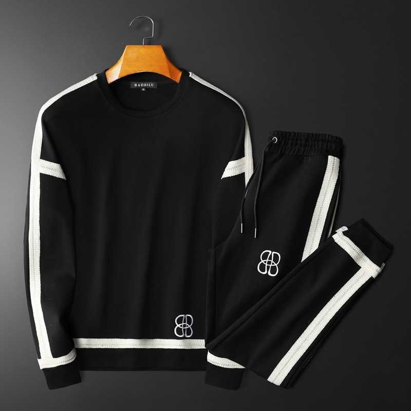 2021 Men's Tracksuits autumn new long sleeved sweater European fashion men's fashion casual suit two piece set, Gray
2021 Men's Tracksuits autumn new long sleeved sweater European fashion men's fashion casual suit two piece set, Gray