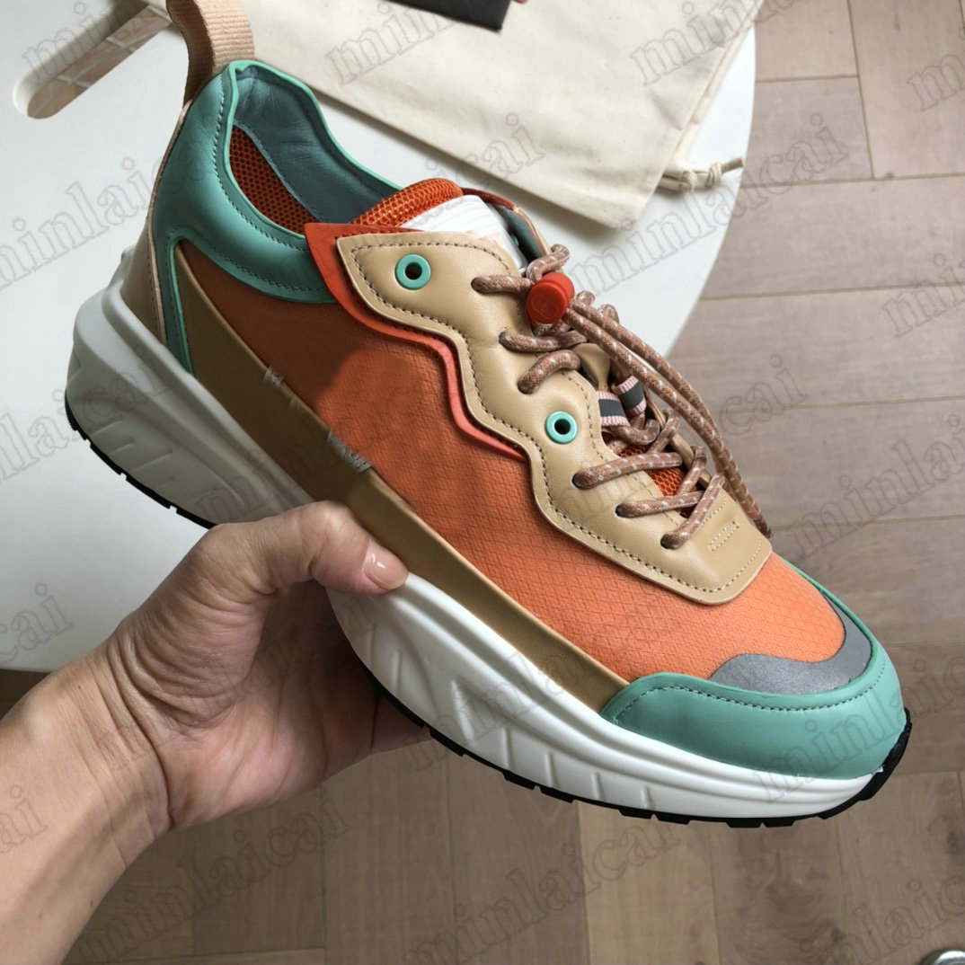 Garavani VLogo SHEGOES Sneakers Italy Designer Shoes Mens Split Calfskin Leather Sneaker Runner Trainers Lace-up Shoe, No shoes;for different fees
Garavani VLogo SHEGOES Sneakers Italy Designer Shoes Mens Split Calfskin Leather Sneaker Runner Trainers Lace-up Shoe, No shoes;for different fees