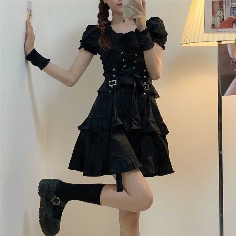 QWEEK Women's Gothic Lolita Dress Gothic Punk Mall Goth Kawaii Cute Ruffle Bandage Black Mini Dress 2021 Emo Clothes Summer Y0603
QWEEK Women's Gothic Lolita Dress Gothic Punk Mall Goth Kawaii Cute Ruffle Bandage Black Mini Dress 2021 Emo Clothes Summer Y0603