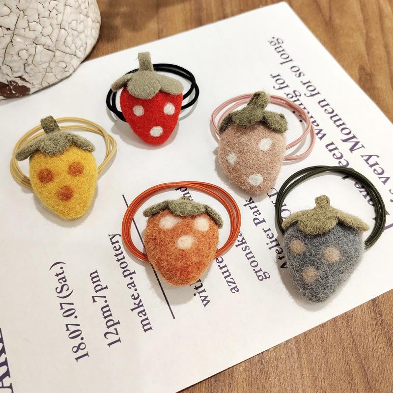 Hair Clips & Barrettes Cute Wool Felt Strawberry Rope Japanese Tie Rubber Ring Plush Sussen Network Red Autumn And Winter, Golden;silver 
Hair Clips & Barrettes Cute Wool Felt Strawberry Rope Japanese Tie Rubber Ring Plush Sussen Network Red Autumn And Winter, Golden;silver