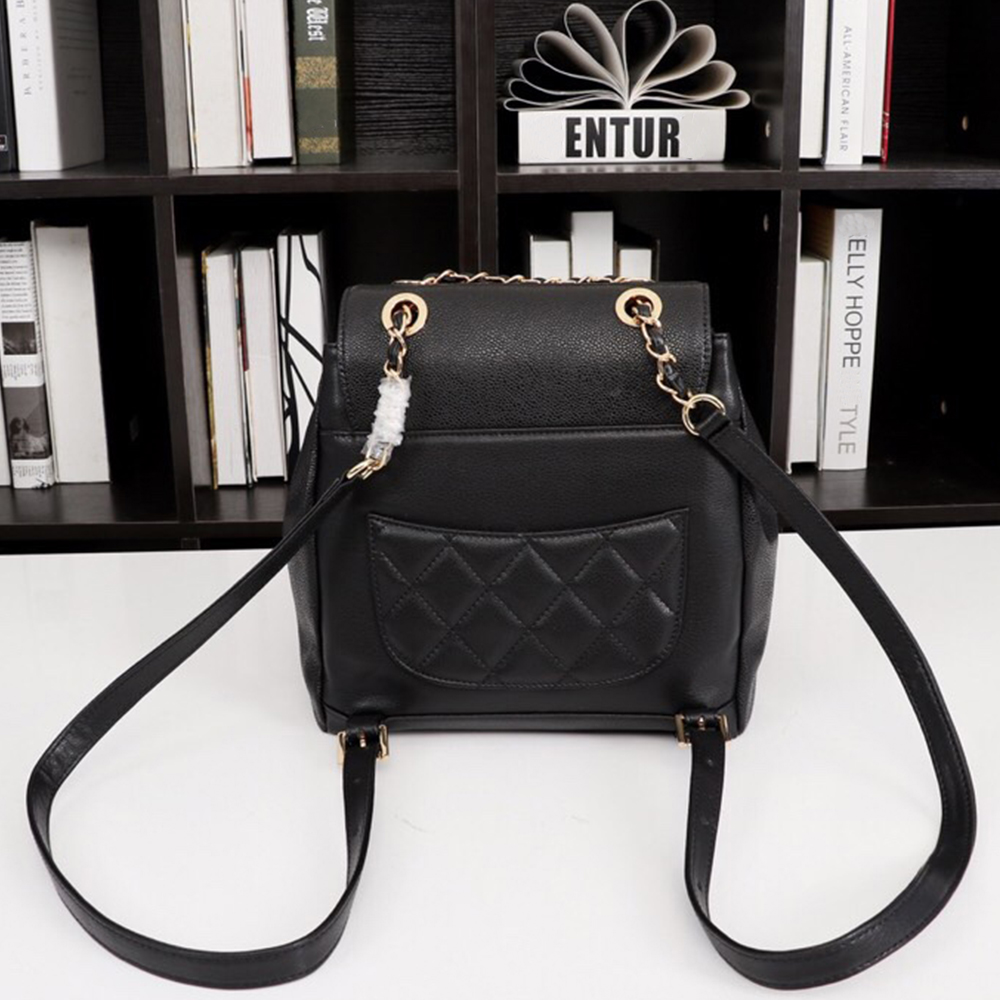 Casual Backpacks Gym Bag School Bags caviar and cowhide leather material with rhombohedral chain decorations all match
Casual Backpacks Gym Bag School Bags caviar and cowhide leather material with rhombohedral chain decorations all match