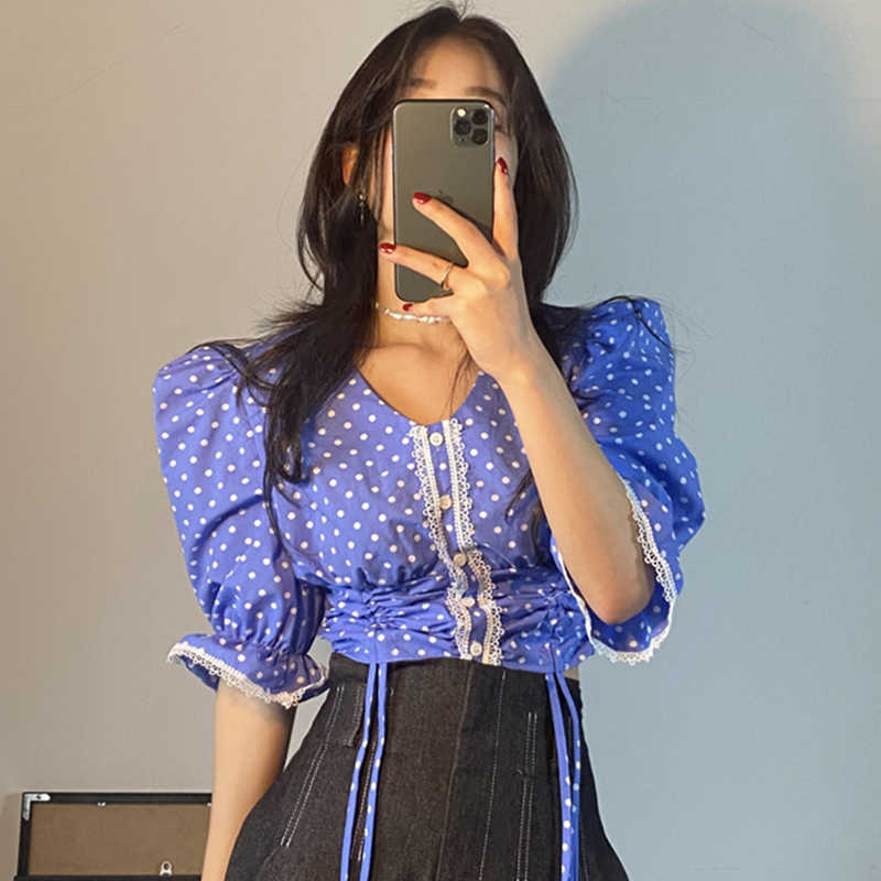 Korejpaa Women Shirt Summer Korean Chic Girl Western Style V-Neck Lace Stitching Drawstring Flared Sleeve Polka-Dot Blouses 210526