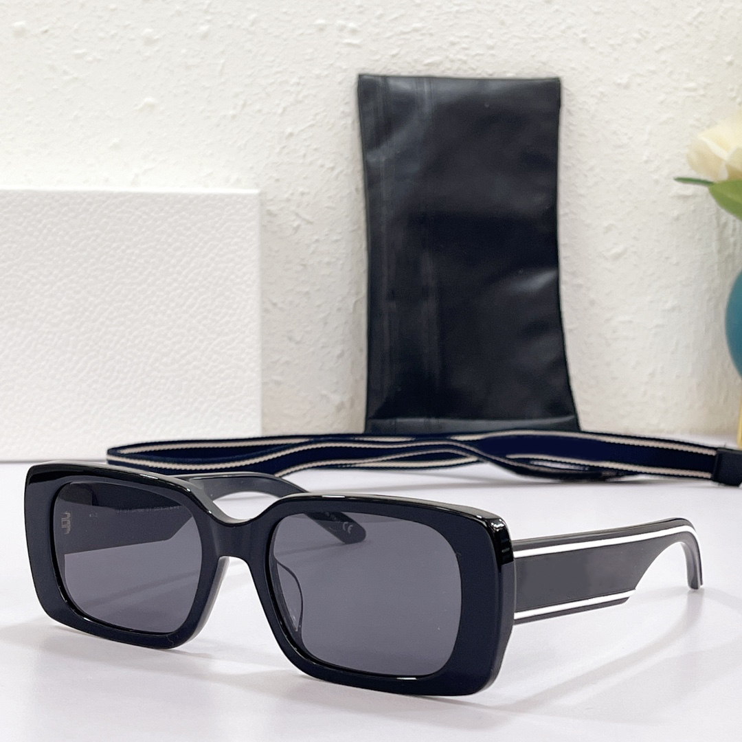 SUNGLASSES For Unisex Summer Wildr S2U Style Anti-Ultraviolet Retro Plate Square Full Frame Eyeglasses Random Box
SUNGLASSES For Unisex Summer Wildr S2U Style Anti-Ultraviolet Retro Plate Square Full Frame Eyeglasses Random Box