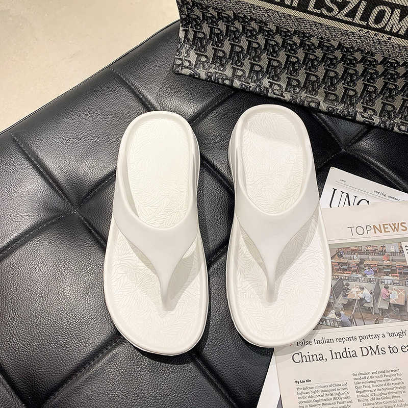 Lovers Flip Flops Summer Soft-soled Beach Shoes Muffins Fashion Thick-soled Wedges Outside Wear Sandals women slippers 210611