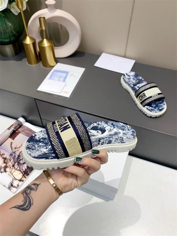 High Stylish Classic Women Slipper Dway slide Deep Blue Toile de Jouy Embroidered Cotton Thick Sole Luxurys Design Summer Indoor Sandals, Black
High Stylish Classic Women Slipper Dway slide Deep Blue Toile de Jouy Embroidered Cotton Thick Sole Luxurys Design Summer Indoor Sandals, Black