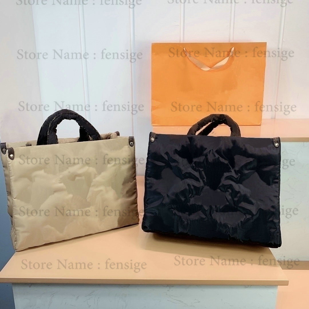 OnTheGo Econyl Space Cotton MM GM Architettura tote mimics stone Roomy Shoulder bags Italian artist Piero Colorful Cameos Roman motifs Bag Womens Fornasetti 41cm
OnTheGo Econyl Space Cotton MM GM Architettura tote mimics stone Roomy Shoulder bags Italian artist Piero Colorful Cameos Roman motifs Bag Womens Fornasetti 41cm