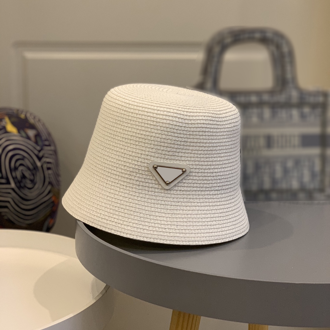 2021 designers Summer bucket hats Knitting Thin Breathabl Beach UV Protection Flat Top Sunscreen luxurys Fisherman hat 4 colors good, Blue;gray
2021 designers Summer bucket hats Knitting Thin Breathabl Beach UV Protection Flat Top Sunscreen luxurys Fisherman hat 4 colors good, Blue;gray