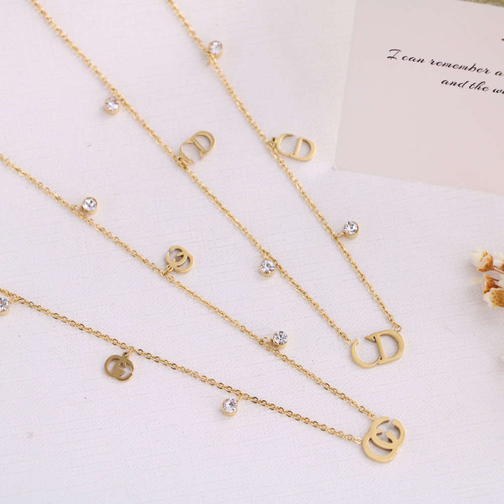 necklace Display titanium steel home g double small letter diamond version simple commuter ol clavicle
necklace Display titanium steel home g double small letter diamond version simple commuter ol clavicle