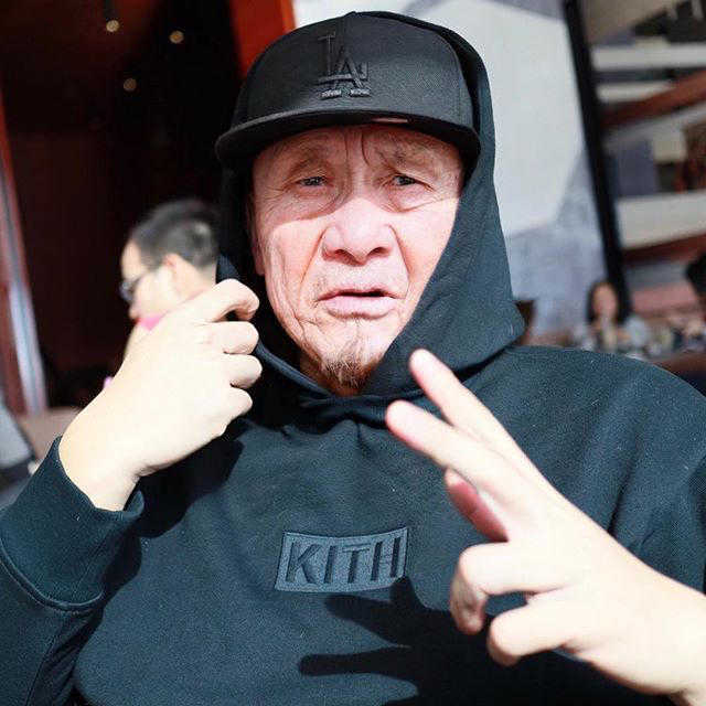 Kith Hoodies Men Women Classic Box Streetwear Harajuku Xxxtentacion Stranger Things Sweatshirt Skateboard Hoodie, Red
Kith Hoodies Men Women Classic Box Streetwear Harajuku Xxxtentacion Stranger Things Sweatshirt Skateboard Hoodie, Red