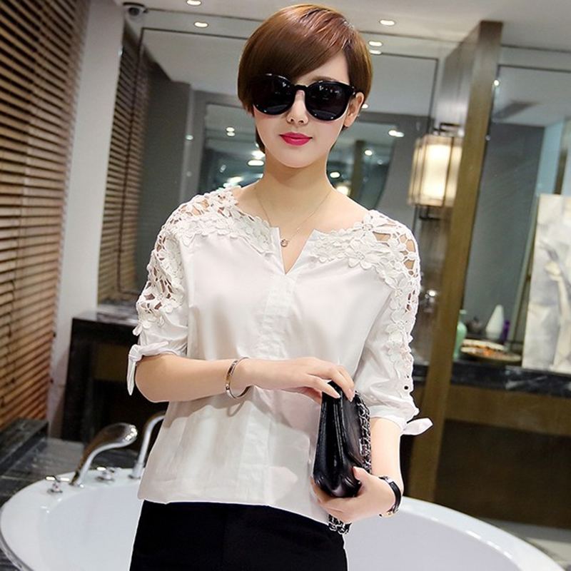 White Plus Size Women Blouses Shirts Fashion Floral Hollow Out Short Sleeve Women's Clothing V-neck Tops Blusas 5XL 823A 30 210225