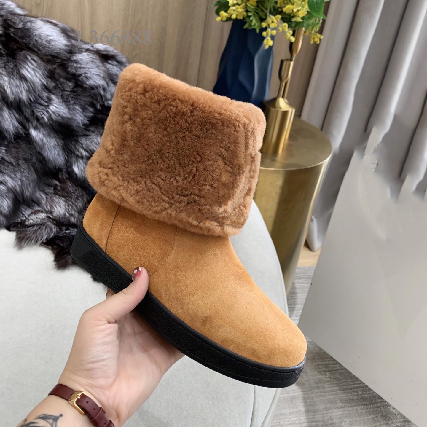Fashion luxury designer short boots women popular thick soled booster shoes classic style leather shoe customized logo NO24 limit, Socks
Fashion luxury designer short boots women popular thick soled booster shoes classic style leather shoe customized logo NO24 limit, Socks