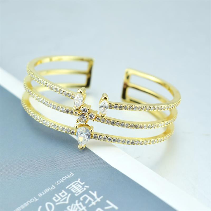Bangle Luxury Water Drop Multi-storey Cubic Zirconia Big Cuff Bangles For Women 25 Styles Wedding Party Dinner Dress Jewelry 
Bangle Luxury Water Drop Multi-storey Cubic Zirconia Big Cuff Bangles For Women 25 Styles Wedding Party Dinner Dress Jewelry