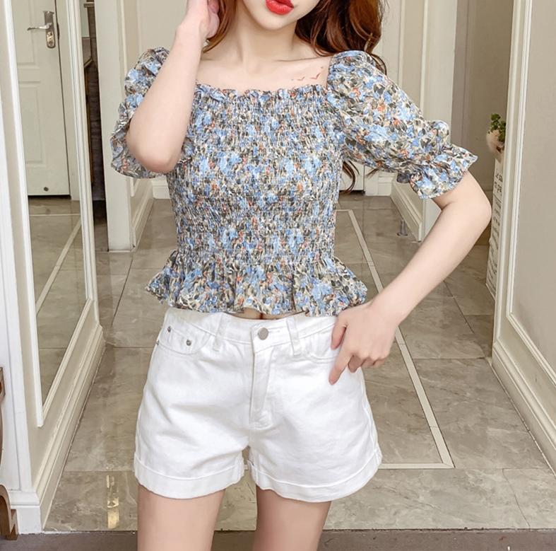 Women's T-Shirt Women Summer Floral Shirt Adults Off-shoulder Smocked Puff Sleeve Square Collar Pullover T-Shirts, Blue
Women's T-Shirt Women Summer Floral Shirt Adults Off-shoulder Smocked Puff Sleeve Square Collar Pullover T-Shirts, Blue