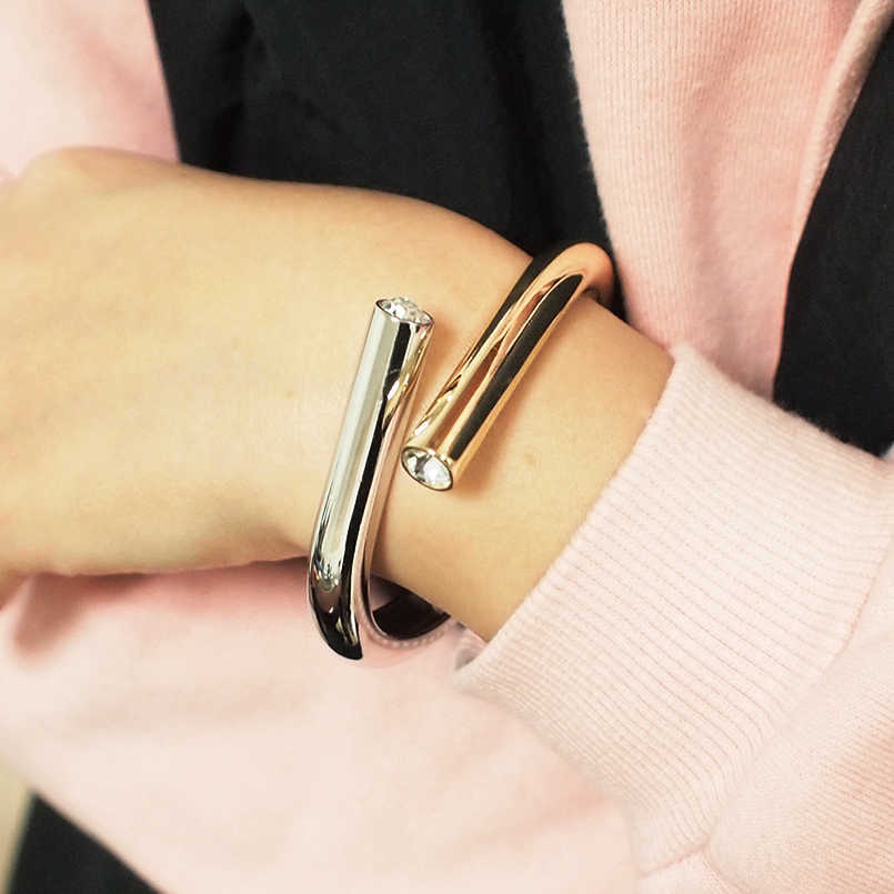 Fashion Alloy Crystal Bangles Bracelets for Women Unique Design Metal Statement Geometric Cuff Bangles Jewelry Ukmoc Q0719
Fashion Alloy Crystal Bangles Bracelets for Women Unique Design Metal Statement Geometric Cuff Bangles Jewelry Ukmoc Q0719