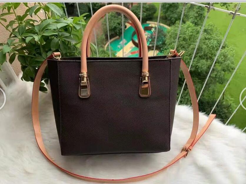 2021 designer Designers Handbag Luxurys Handbags High Quality Ladies Chain Shoulder Bag Patent Leather PU bag2021
2021 designer Designers Handbag Luxurys Handbags High Quality Ladies Chain Shoulder Bag Patent Leather PU bag2021