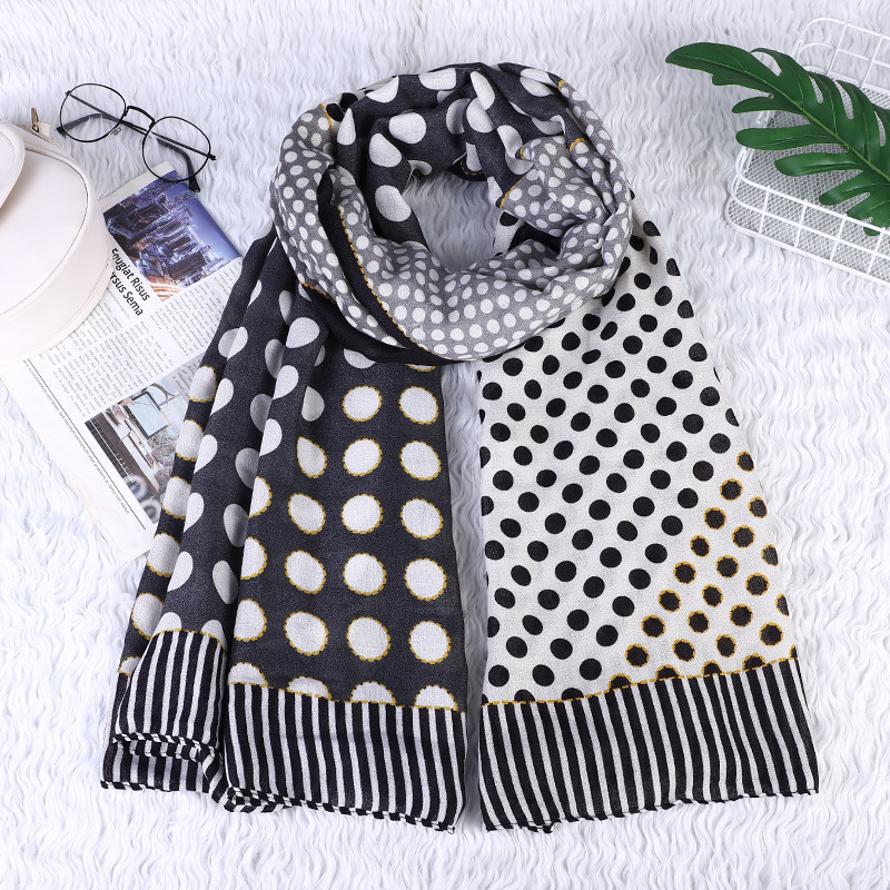 2021 Spring and Summer Fashion Printed Scarf Korean Style Cotton and Linen Feel Mid-Length Travel Beach Towel Shawl Sun Protection
2021 Spring and Summer Fashion Printed Scarf Korean Style Cotton and Linen Feel Mid-Length Travel Beach Towel Shawl Sun Protection