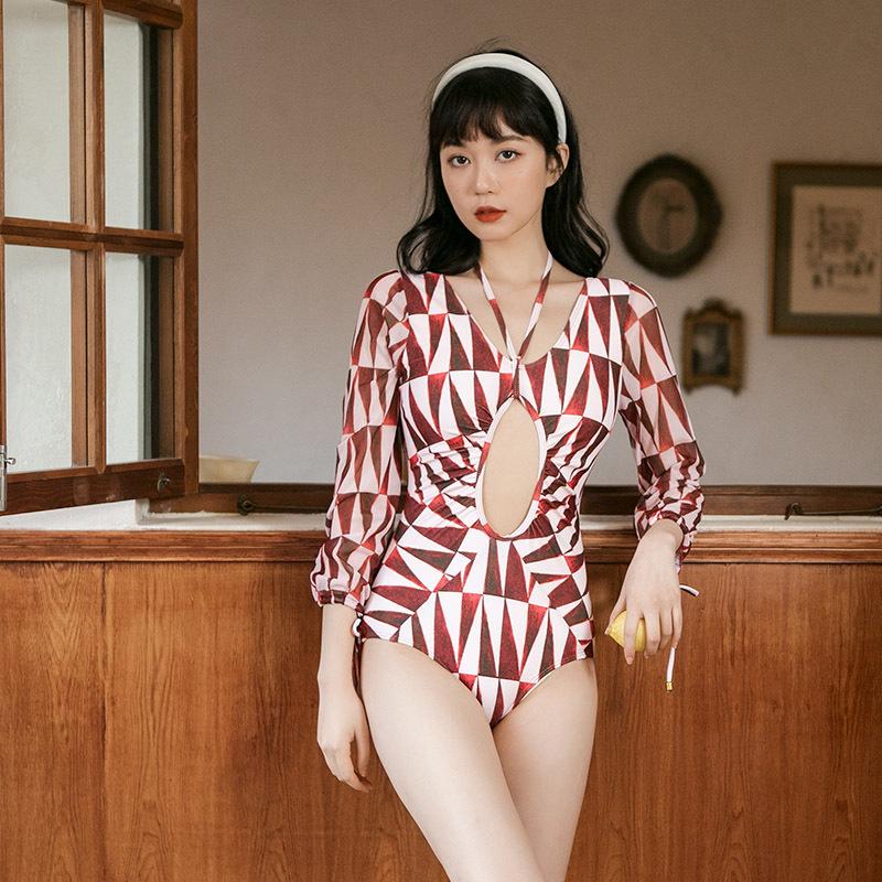Swimming Suit For Women One Piece Monokini Swimsuit Bikini Set Sexy Swimsuits 2021 Bathing Plus Size Retro Long Sleeve
Swimming Suit For Women One Piece Monokini Swimsuit Bikini Set Sexy Swimsuits 2021 Bathing Plus Size Retro Long Sleeve
