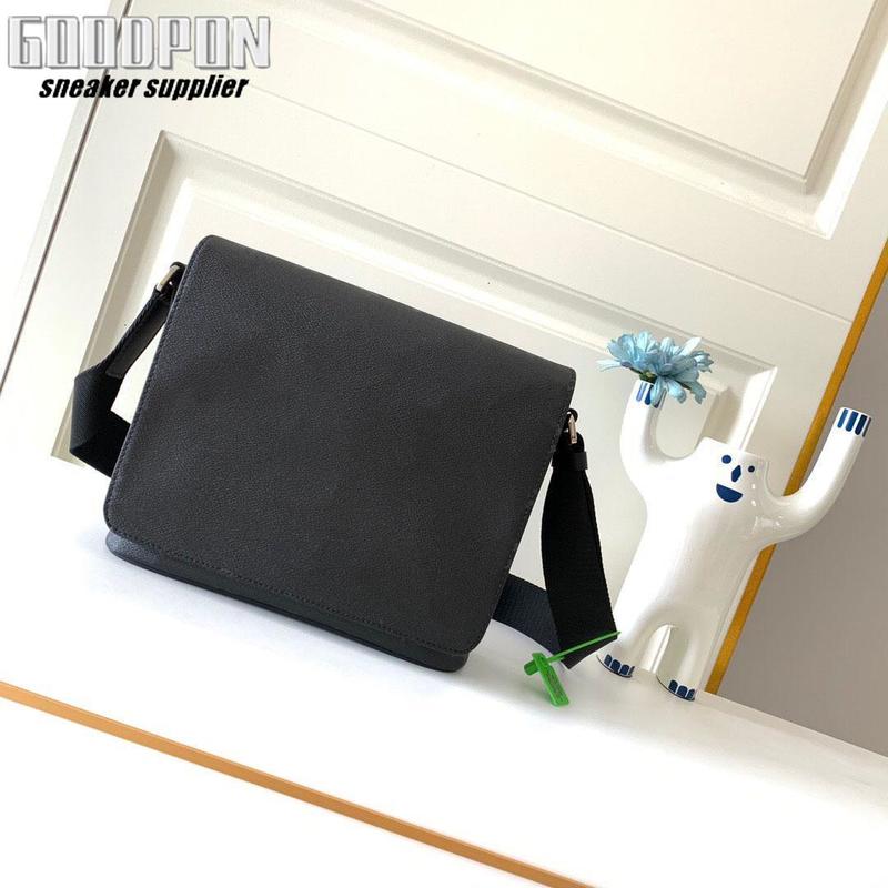 Classic black letter flower messenger quality leather mens shoulder with box s bags handbag crossbody bag, Messenger bag with box
Classic black letter flower messenger quality leather mens shoulder with box s bags handbag crossbody bag, Messenger bag with box