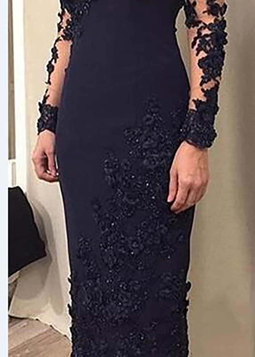 Dark Navy Blue Lace Short Mother of the Bride Long Sleeve Off Shoulder Sheath Knee Length Evening Gowns Wedding Guest Party Dress