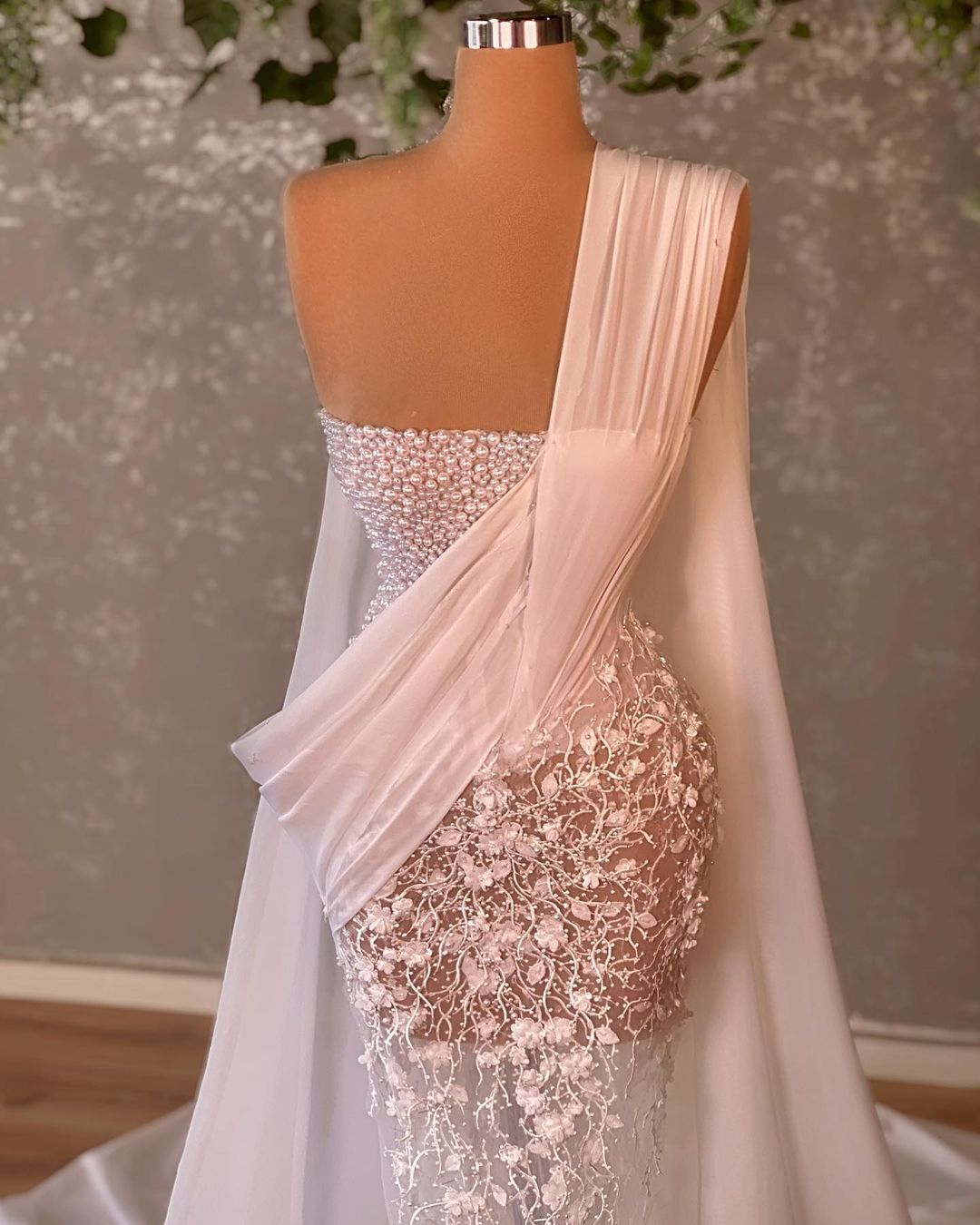 Sexy Illusion Pearls Mermaid Wedding Dress 3D Lace Appliques One Shoulder Bridal Gowns De Soiree Turkish Couture Dubai Beads Custom Made