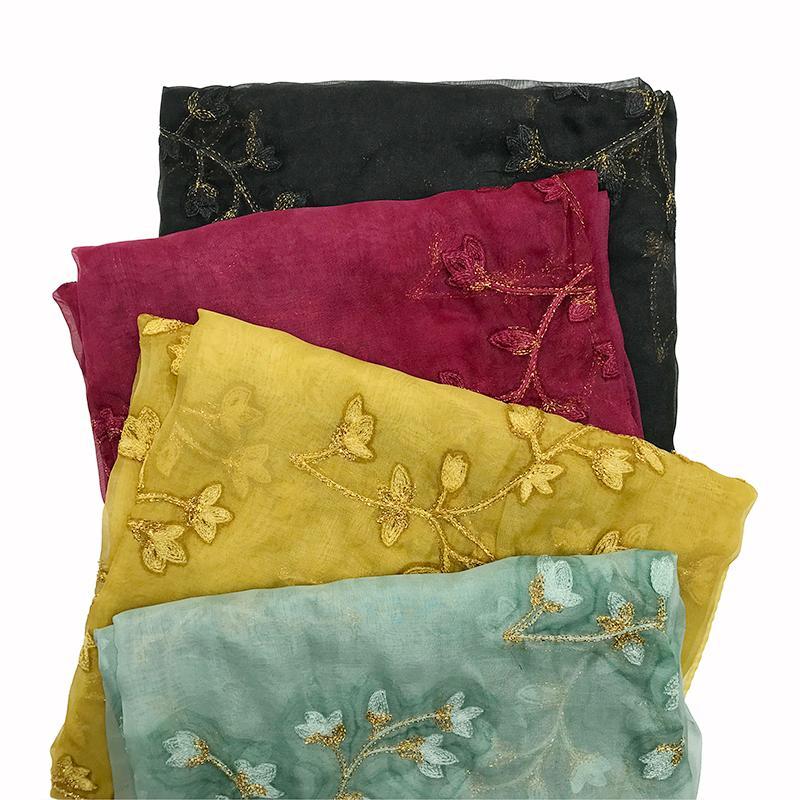 Scarves Fashion Plain Silk Embroidered Flowers Hijab For Women Solid Shawl Scarf Hijabs Muslim Head Wrap High Quality
Scarves Fashion Plain Silk Embroidered Flowers Hijab For Women Solid Shawl Scarf Hijabs Muslim Head Wrap High Quality