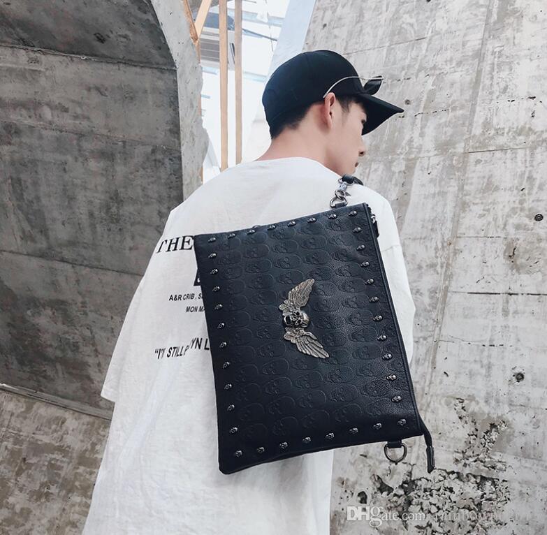 Factory wholesale men bag street fashion rivet punk handbag Joker black embossed leather mens shoulder bags personalized rivets fashions handbags, Black2(boutique box)
Factory wholesale men bag street fashion rivet punk handbag Joker black embossed leather mens shoulder bags personalized rivets fashions handbags, Black2(boutique box)