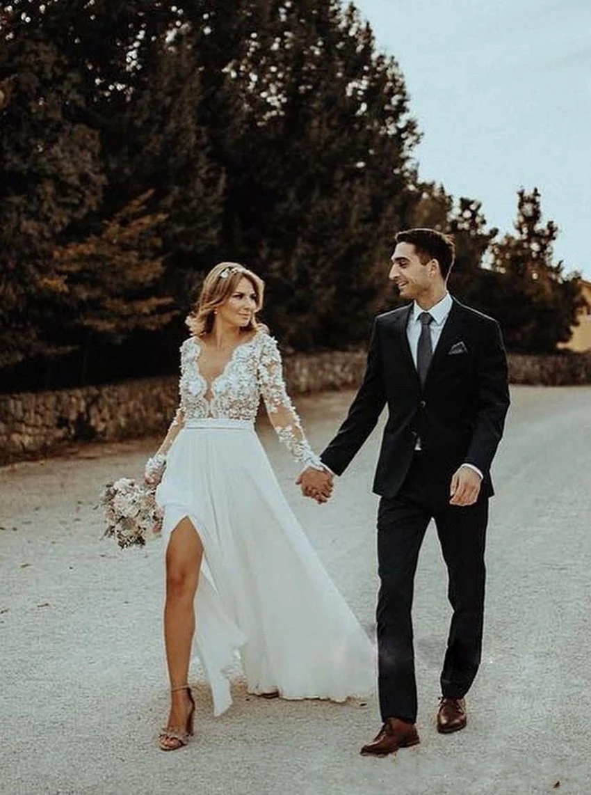 Country A Line Dresses Lace Appliques Deep V Neck Long Illusion Sleeves Bridal Gowns Sweep Train Bohemain Wedding Dress