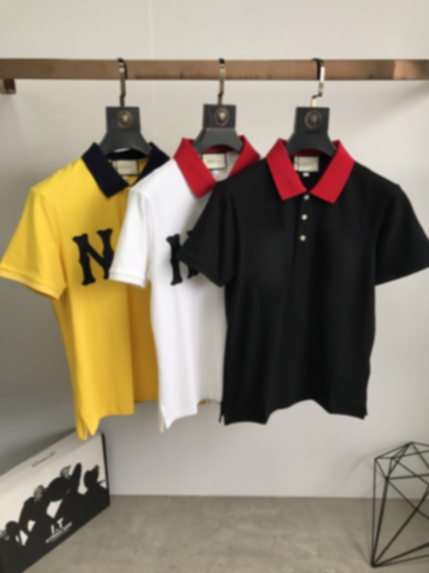 2021 European spring and summer latest fashion super large patch letter printing mixed cotton Italian men's T-shirt men's black POLO shirt, White;black
2021 European spring and summer latest fashion super large patch letter printing mixed cotton Italian men's T-shirt men's black POLO shirt, White;black